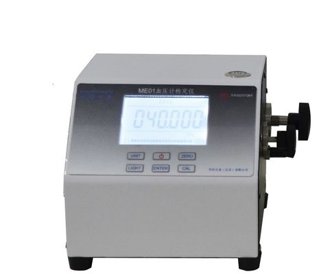Calibrateur électronique de sphygmomanomètre - La solution ultime pour des mesures précises
