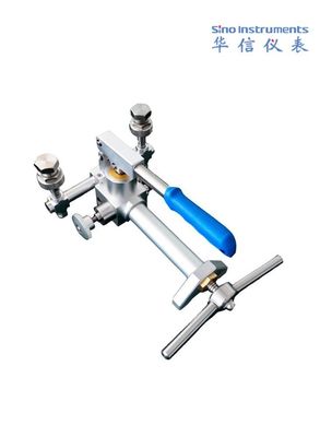 Stabilité /-0,05% F.S. Calibrateur de pompe à main portable pour un étalonnage précis des supports d'air