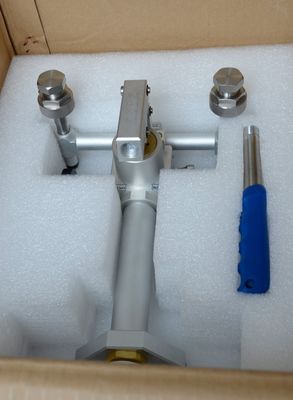 Stabilité /-0,05% F.S. Calibrateur de pompe à main portable pour un étalonnage précis des supports d'air