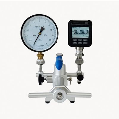 Ajustez la résolution 0.1mbar Calibrateur de pression d'air avec pompe à main Support personnalisé OEM