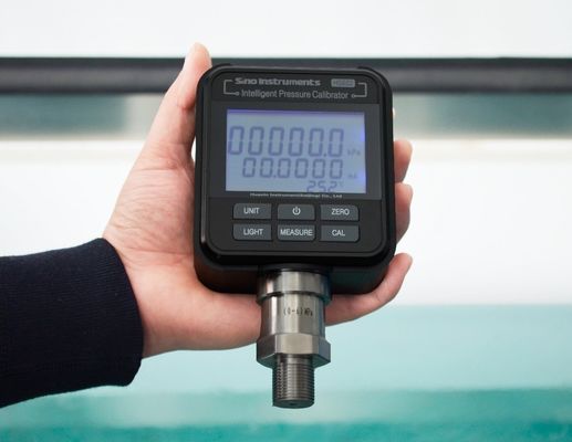 Calibrateur de pression intelligent HS602 précis et facile pour les applications dans les milieux liquides