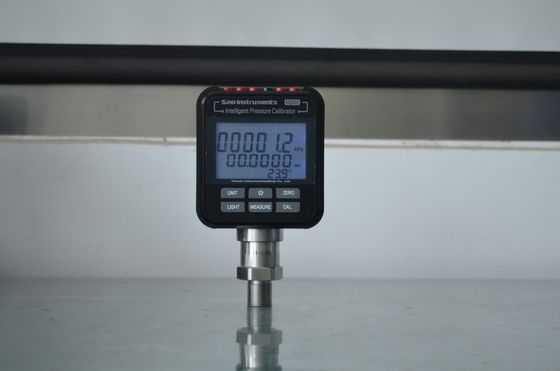 Calibrateur de pression intelligent HS602 précis et facile pour les applications dans les milieux liquides