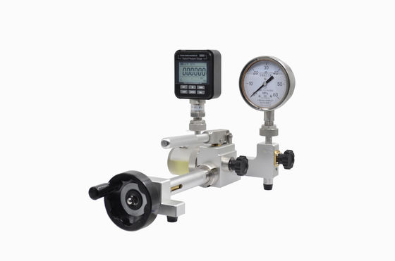 Comparateur de pression d'huile hydraulique 0-700 bar Le complément parfait à vos machines