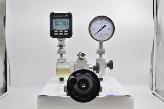 5 kg de pompe de comparaison de pression hydraulique HS705 avec une plage de pression de 0 à 700 bar