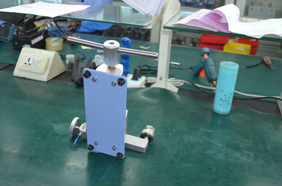 Équipement d'essai de pression sous vide compact HX673A pour une plage de pression comprise entre -0,95 et 60 bar