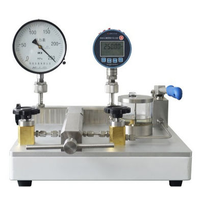 25 pompe de test à haute pression d'huile de transformateur avec résolution de réglage de 1 kPa 1600bar