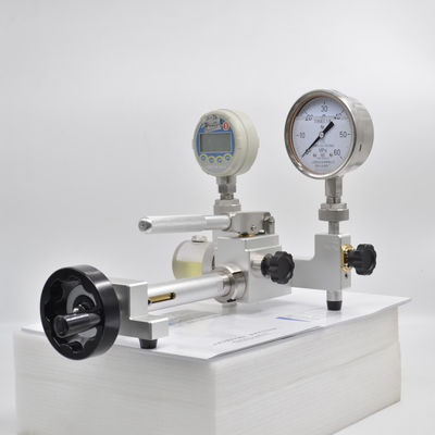 Pompes hydrauliques professionnelles de comparaison de pression pour applications industrielles