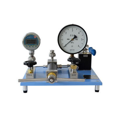 Comparateur de manomètres hydrauliques avancés et polyvalents pour plusieurs applications