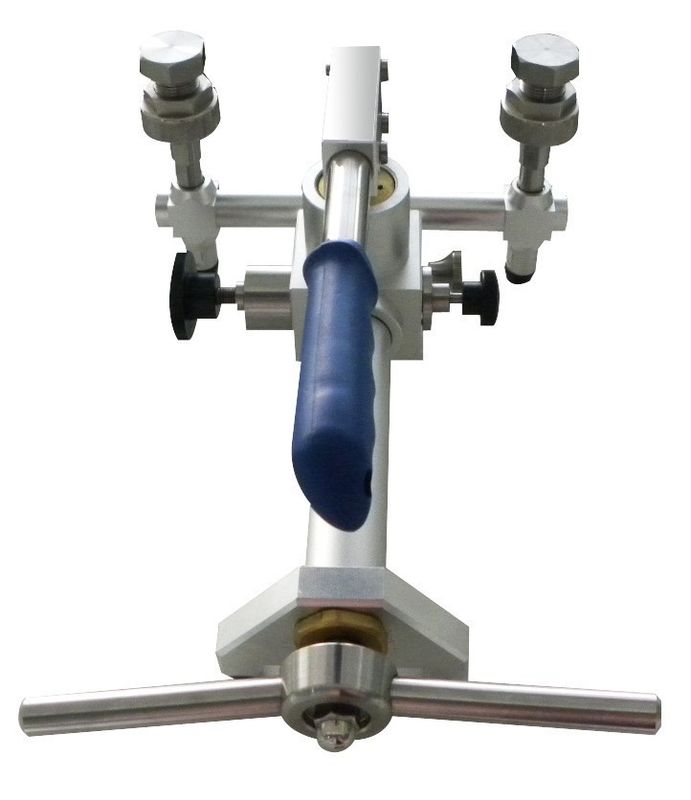 Stabilité /-0,05% F.S. Calibrateur de pompe à main portable pour un étalonnage précis des supports d'air
